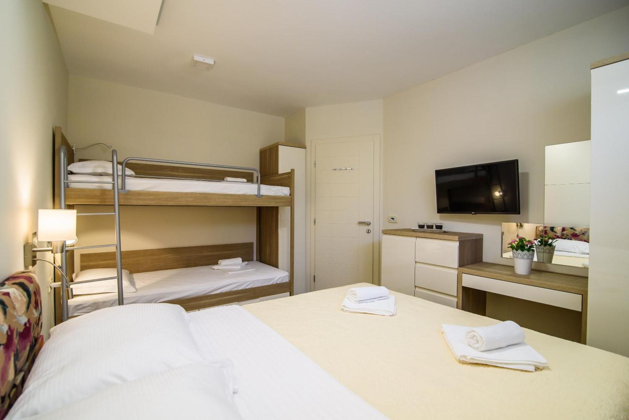 Apartments Leone Lukas Promajna Pokój zdjęcie