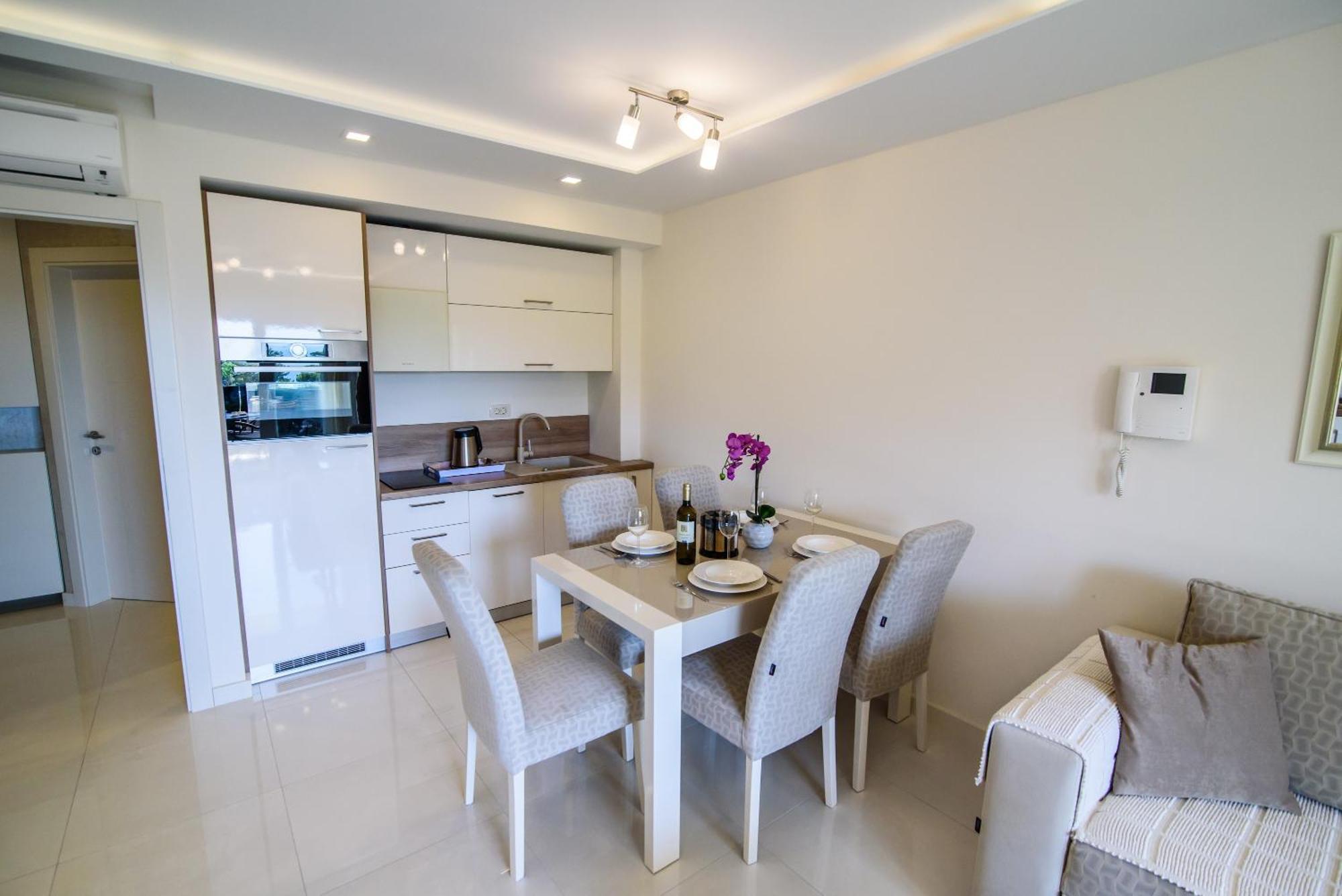 Apartments Leone Lukas Promajna Pokój zdjęcie