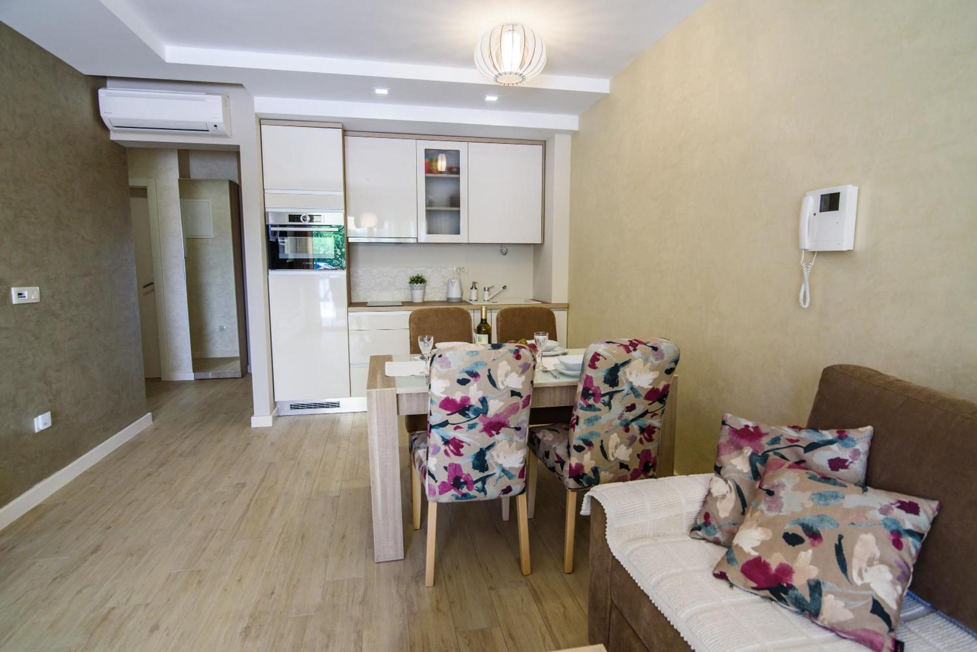 Apartments Leone Lukas Promajna Pokój zdjęcie