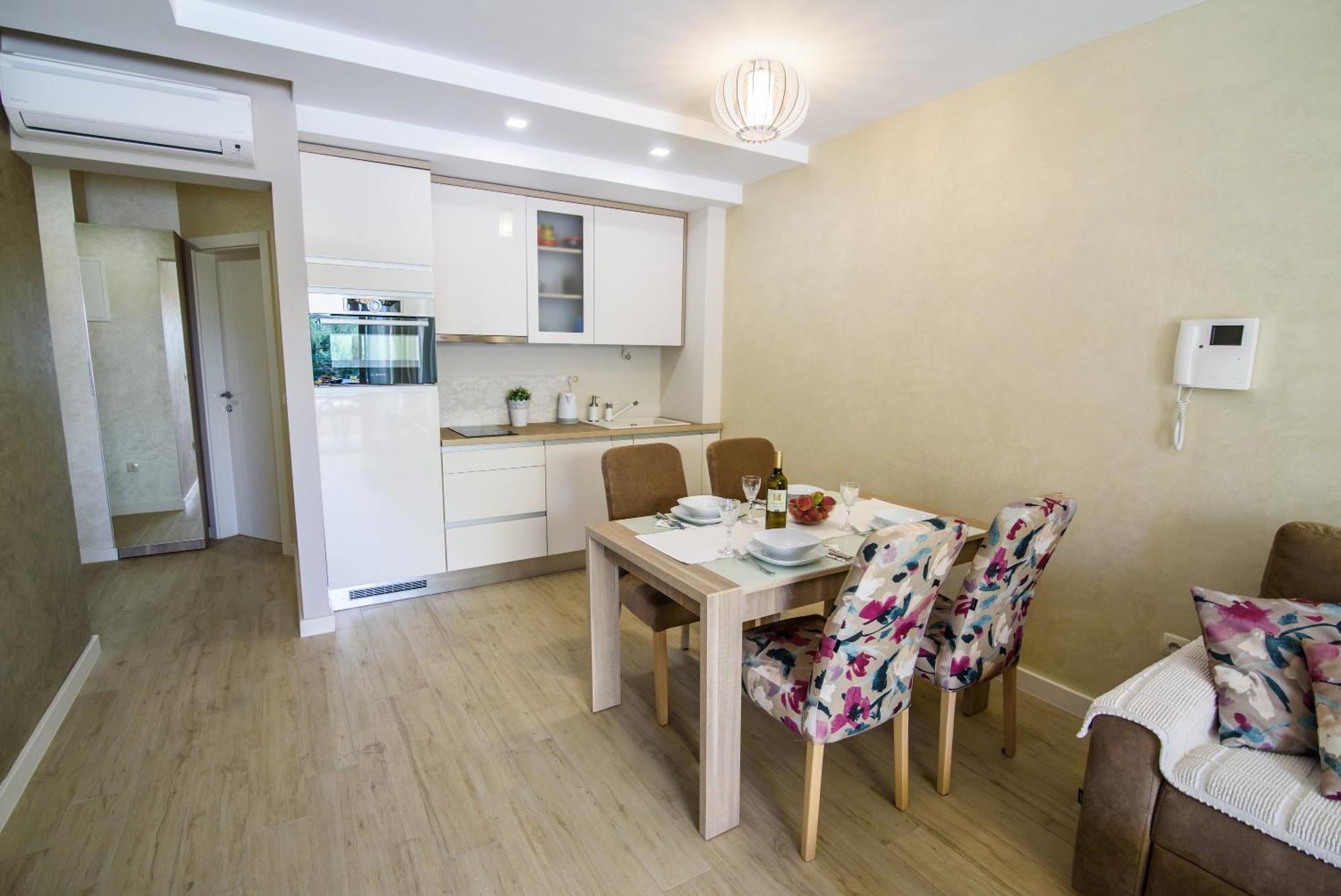 Apartments Leone Lukas Promajna Pokój zdjęcie