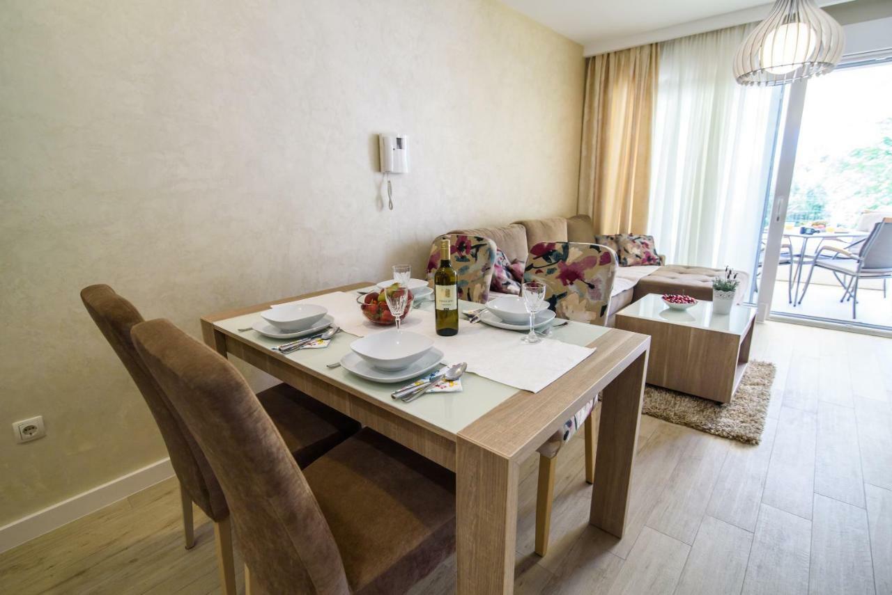 Apartments Leone Lukas Promajna Zewnętrze zdjęcie