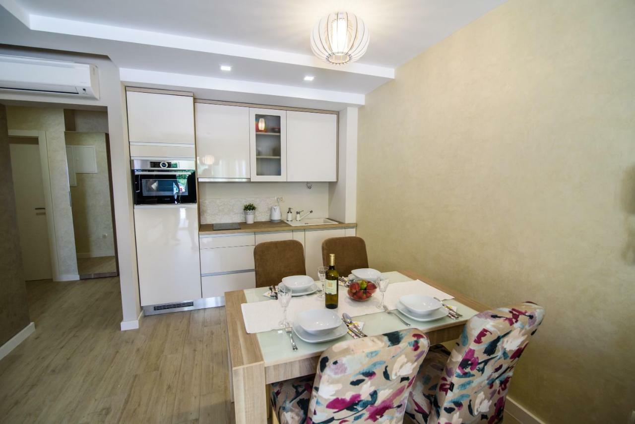 Apartments Leone Lukas Promajna Zewnętrze zdjęcie